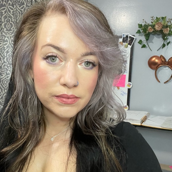 Meet your Posher, Alexandrea - Picture 2 of 2